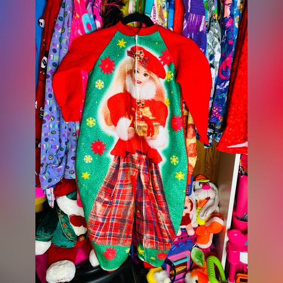 1996 vintage Christmas Barbie girls onesie pajamas